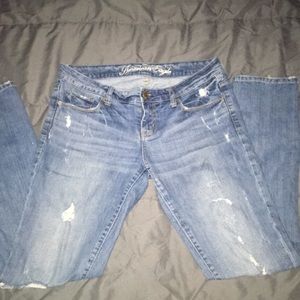 American eagle ripped bluejeans